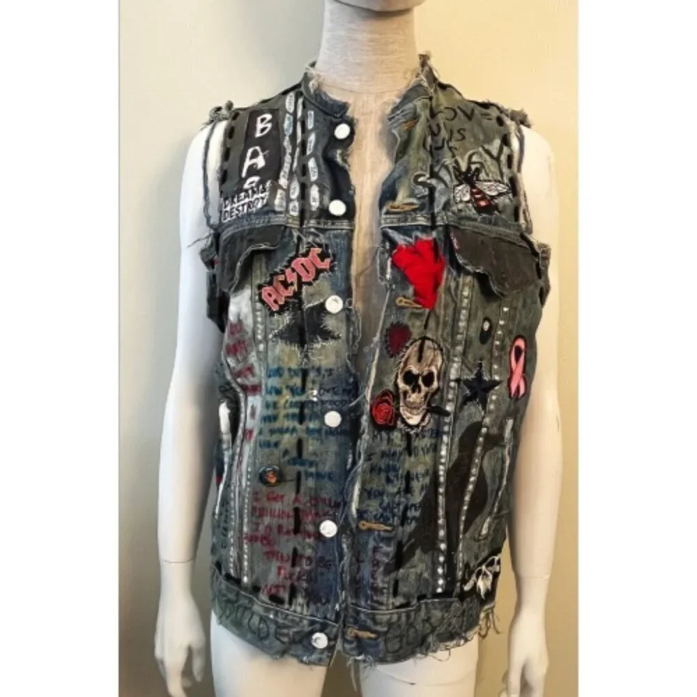 DREAM & DESTROY PUNK ROCK PATCH VINTAGE DENIM VEST M - Picture 1 of 13
